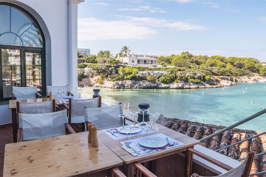 Comidas mirando al mar Restaurante Bahía Cala Santandría