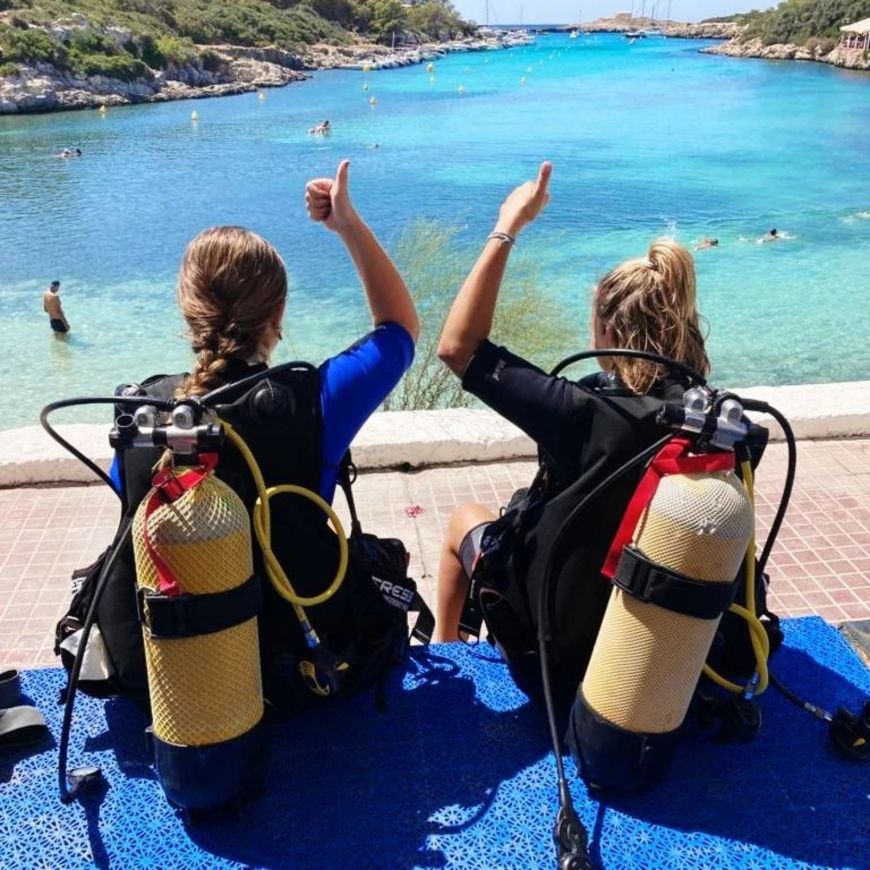 Submarinismo desde el Hotel Bahía Menorca en Cala Santandría